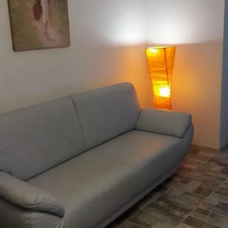 Апартаменти Apartament Cometei Брашов