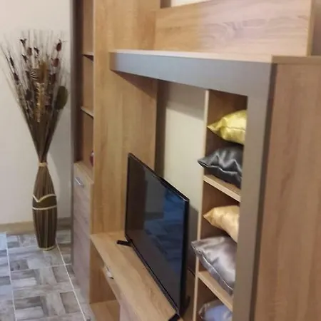 Апартаменти Apartament Cometei Брашов